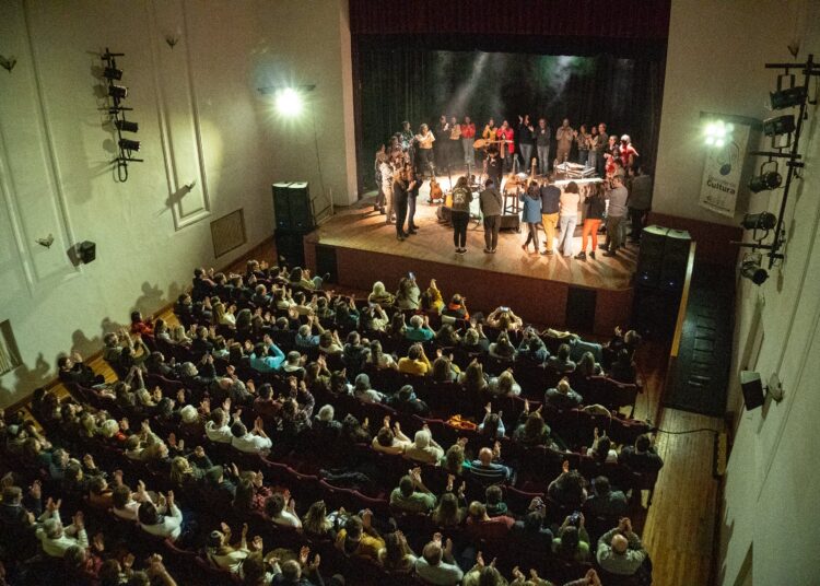 Así se vivió el show de Raly Barrionuevo en el Marinelli