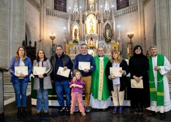 La intendenta María Teresa Ricci participó de la Misa del Jubileo en Azul