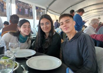 Futuros egresados de la escuela Agropecuaria asistieron al remate de Tres Marías