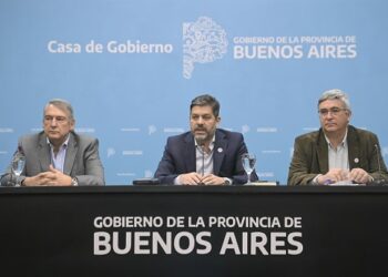 «El Gobierno bonaerense no va a participar del brutal ajuste de Milei»