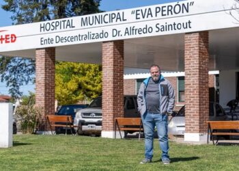 La Academia Nacional de Medicina reconoció al Dr. Juan Carlos Scumburdi