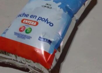 Desde el Concejo Escolar de Juárez, advierten no consumir la leche en polvo «Reina del Prado»