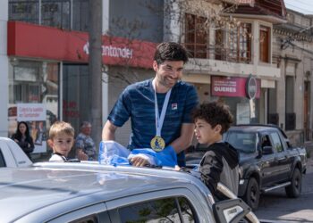 La comunidad juarense recibió al Campeón Mundial de Tenis Blind, Gabriel Caparrós