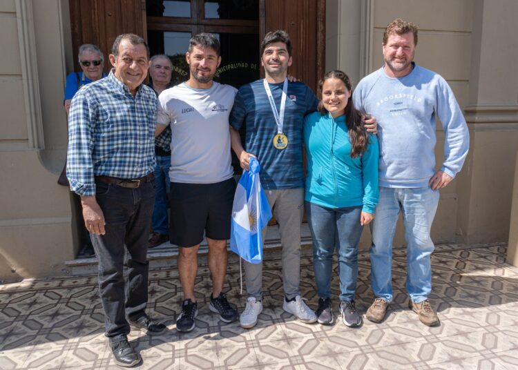 La comunidad juarense recibió al Campeón Mundial de Tenis Blind, Gabriel Caparrós