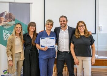 Entrega de Certificados del Curso de Humanización de la Salud y Cuidados Paliativos – Nivel I
