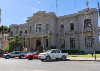 Hoy están al cobro los haberes de las y los empleados municipales