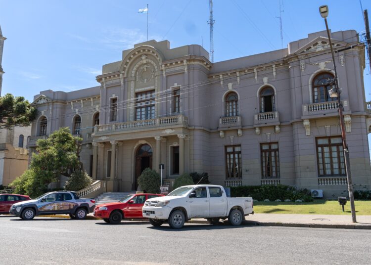 Hoy están al cobro los haberes de las y los empleados municipales