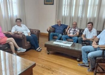 Entrega de subsidios a instituciones de la comunidad