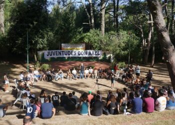 Jóvenes Kicillofistas de distintas ciudades bonaerenses se reunieron para discutir y debatir la actualidad política
