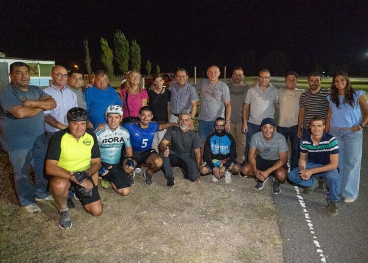 Quedó inaugurada la luminaria en la Pista Municipal de Ciclismo