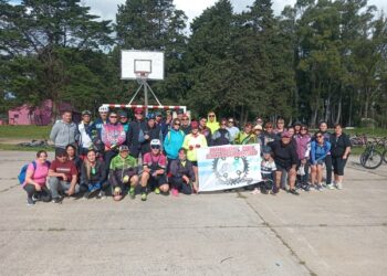Se realizó una nueva caravana con cuarenta ciclistas que rodaron 25 km