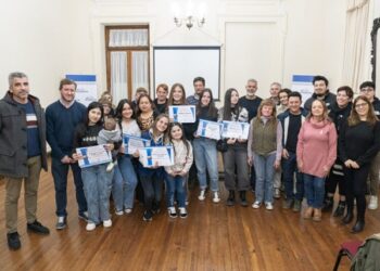 Se entregaron las Becas a la Excelencia del Nivel Secundario 2025