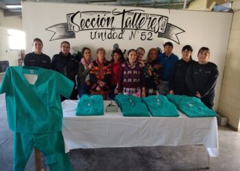 En la cárcel de mujeres de Azul confeccionaron 60 ambos quirúrgicos para un hospital local