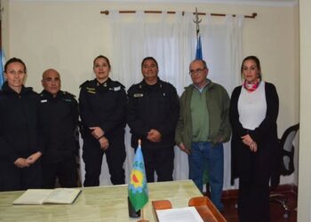 Cambio de autoridades en la Subestación Policial de Villa Cacique – Barker
