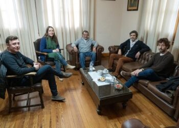 El intendente Julio Marini recibió a representantes de la Región Sanitaria IX