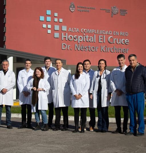 Profesionales del Servicio del Hospital El Cruce distinguidos por la Revista JHT Open
