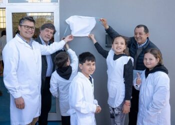 Quedó inaugurado el gimnasio de la Escuela N°18 en Barker