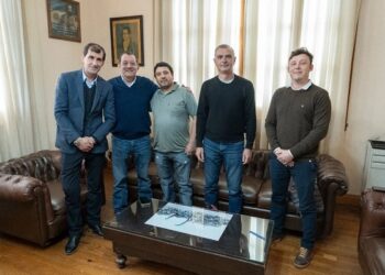 El intendente entregó ayudas económicas a instituciones locales