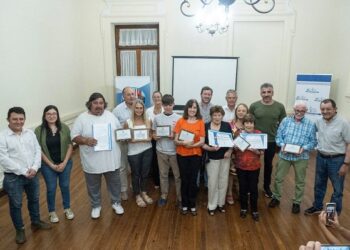 Distinción a artistas, deportistas, comerciantes y referentes locales