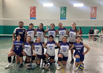 La Escuela Municipal de Voley cerró su año deportivo jugando la Copa de la Costa
