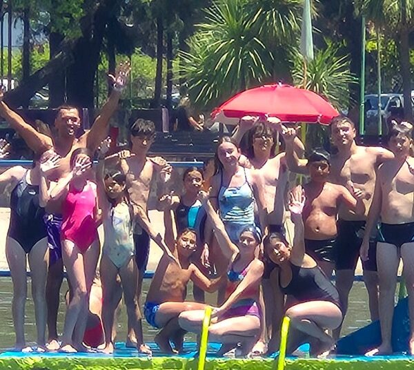 La Escuela Municipal de Natación participó de la 1ra fecha de Aguas Abiertas