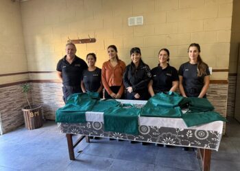 Azul – En la cárcel de mujeres confeccionaron 200 bolsas reutilizables para promover el cuidado del ambiente