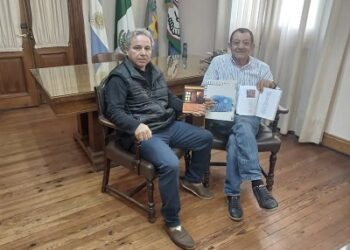 El intendente recibió al artista Hugo Molina