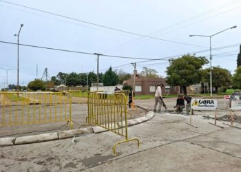 Nueva rotonda en la intersección de Av. Dr. Taglioretti y Av. Dolores Blanco