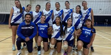 Actividades de la Escuela Municipal de Voley durante el fin de semana
