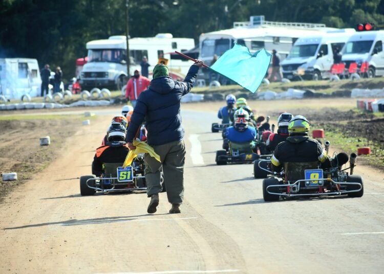 Más de 110 kartings dieron vida a una gran fiesta de AKTS en Tandil