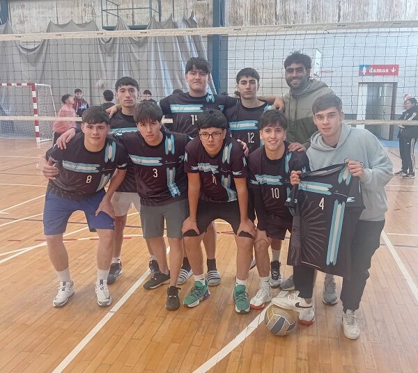 Etapa Local-Día 12: Vóley femenino y masculino, más chinchón