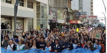 La Corte dejó firme cautelar que ordenó actualizar salarios docentes y becas estudiantiles