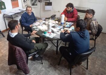 El intendente recibió a representantes de la Asociación de Motocross Benito Juárez “Casi Pilotos”