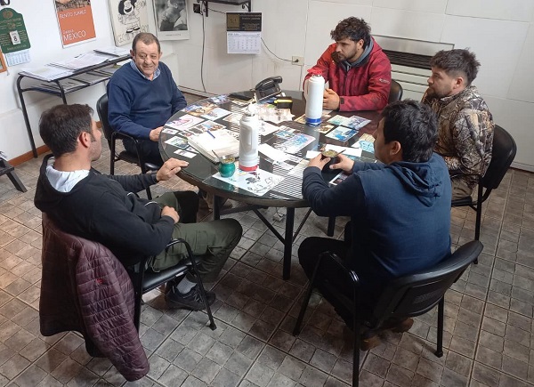 El intendente recibió a representantes de la Asociación de Motocross Benito Juárez “Casi Pilotos”
