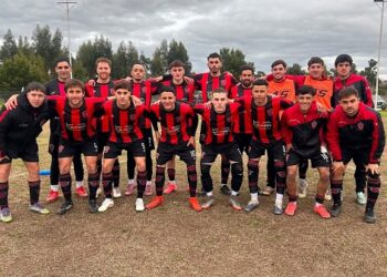 Juarense ganó en Ayacucho por 1 a 0 con un gol olímpico de Riganti
