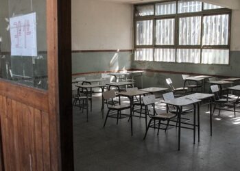 Lanzan un paro docente para la vuelta de las vacaciones de invierno y facciones gremiales lo extienden a 48 horas